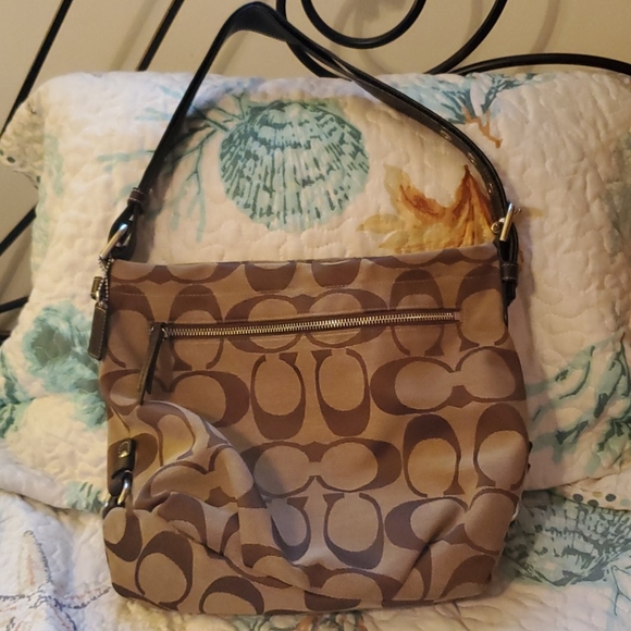 Coach Handbag - Picture 2 of 3